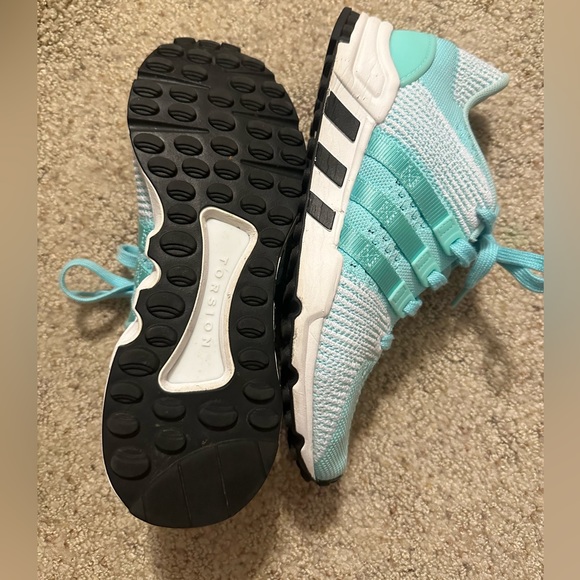 NEW Adidas Tennis Shoes - Picture 4 of 4